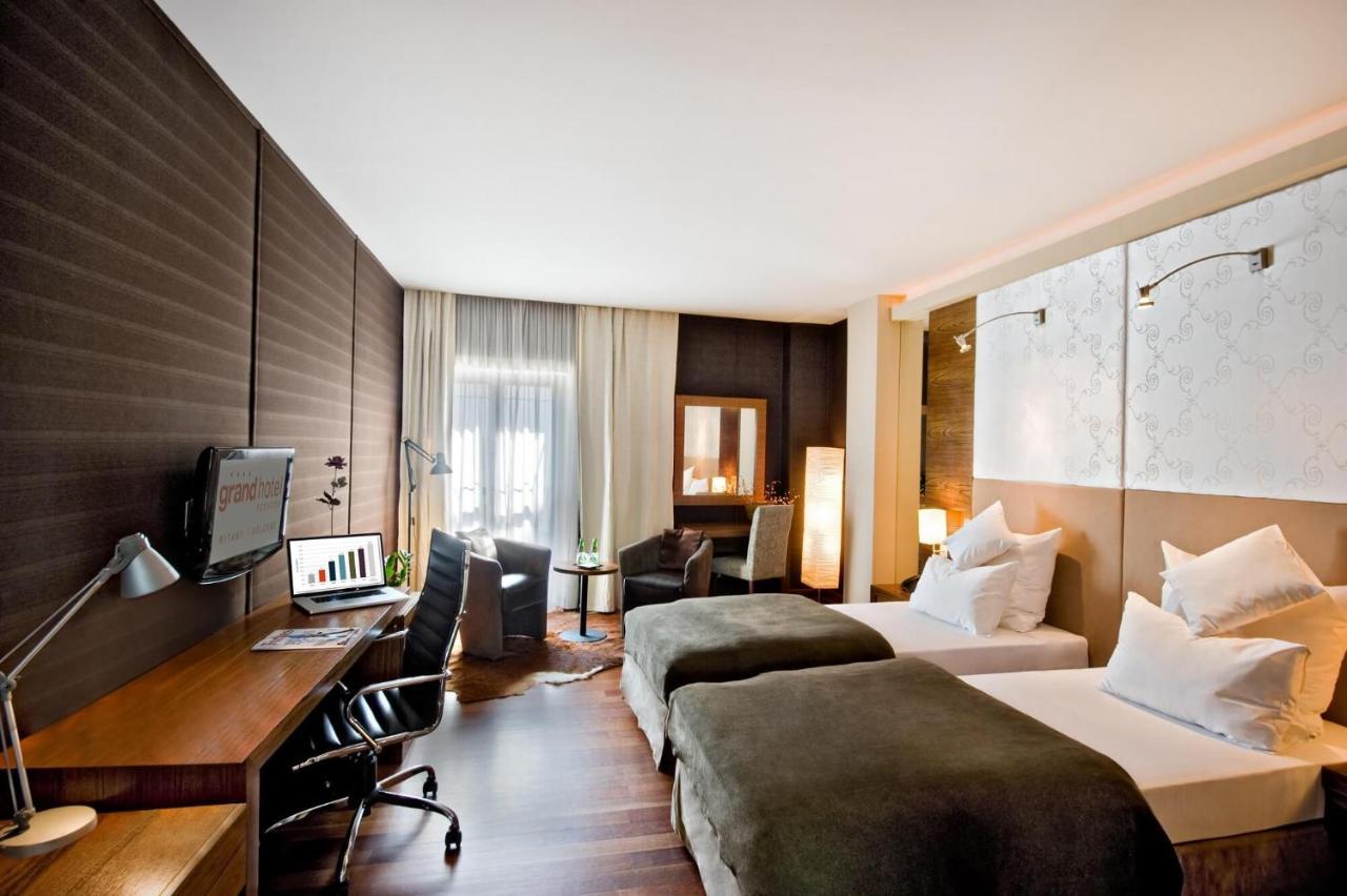 Grand Hotel Boutique Rzeszów Habitación foto